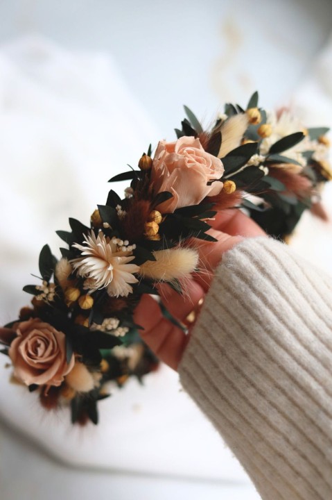 Wianek na głowę, wianek ślubny z suszonych kwiatów i wiecznymi różami NUDE
