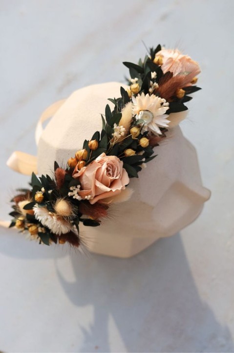 Wianek na głowę, wianek ślubny z suszonych kwiatów i wiecznymi różami NUDE