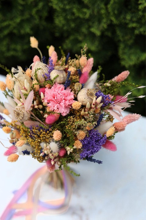 Kolorowy Rustykalny Bukiet Ślubny z Suszonych Kwiatów ze Stabilizowanym Goździkiem ZOJA, wieczny bukiet ślubny, bukiet z suszonych kwiatów