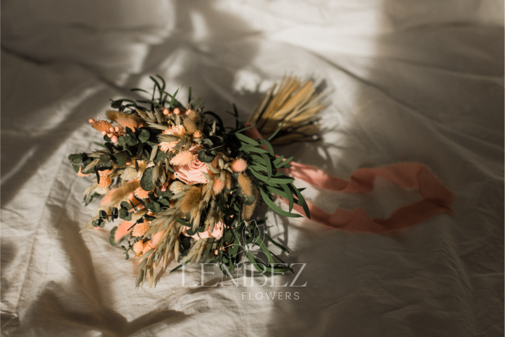 Bukiet ślubny , bukiet Panny Młodej , wieczny bukiet ślubny, , wieczne róże, bukiet z suszonych kwiatów