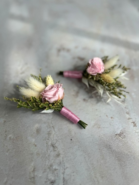 Butonierka ślubna , butonierka dla Pana Młodego , butonierka z suszonych kwiatów , wieczne róże