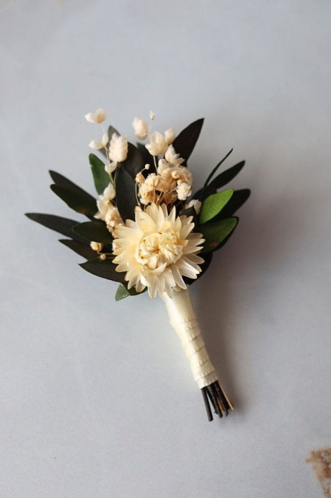 Butonierka dla Pana Młodego.jpg