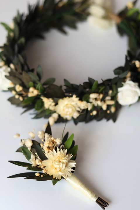 Butonierka ślubna z suszonych kwiatów.png